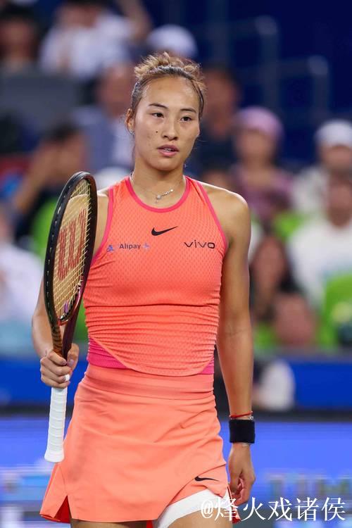 WTA年度奖项揭晓：萨巴伦卡获最佳球员，郑钦文两度入选