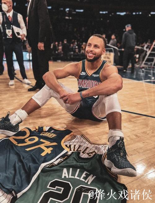 库里在三分球领域依然无人能敌 库里在三分球领域依然无人能敌