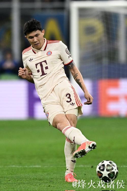 拜仁客场挑战斯图加特:雅克松与金玟哉领衔首发 拜仁客场挑战斯图加特:雅克松与金玟哉领衔首发